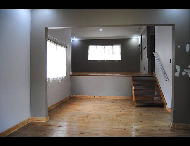 4 BEDROOM HOUSE FOR SALE IN ESCOMBE